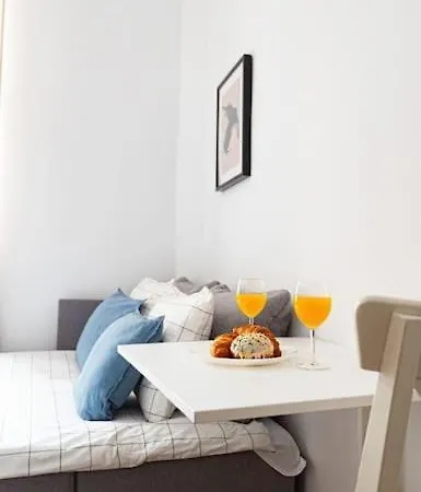 Mini Kawalerka W Samym Centrum Warszawy ורשה