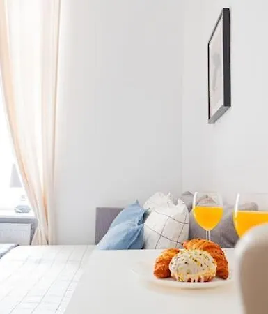 Mini Kawalerka W Samym Centrum Warszawy דירה ורשה