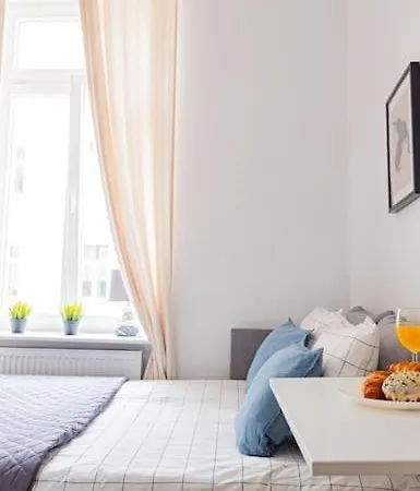 Mini Kawalerka W Samym Centrum Warszawy דירה *