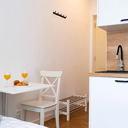 Mini Kawalerka W Samym Centrum Warszawy * ורשה